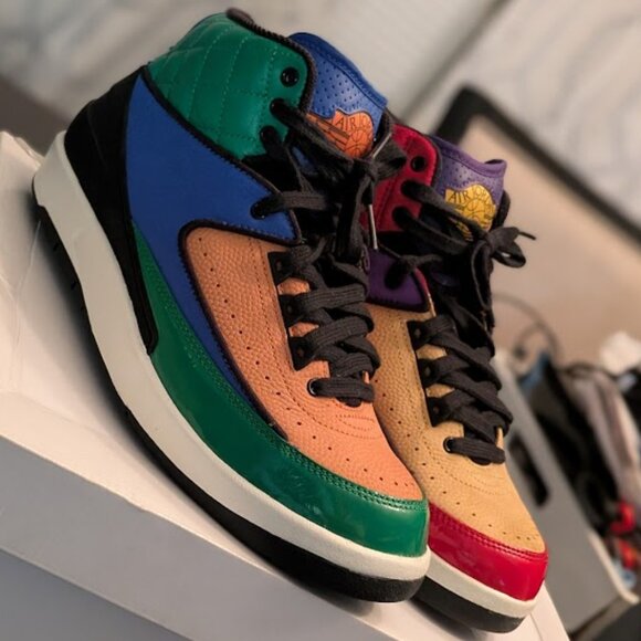 NIKE AIR JORDANS RETRO RIVALS MULTI-COLOR SNEAKERS- LIKE NEW